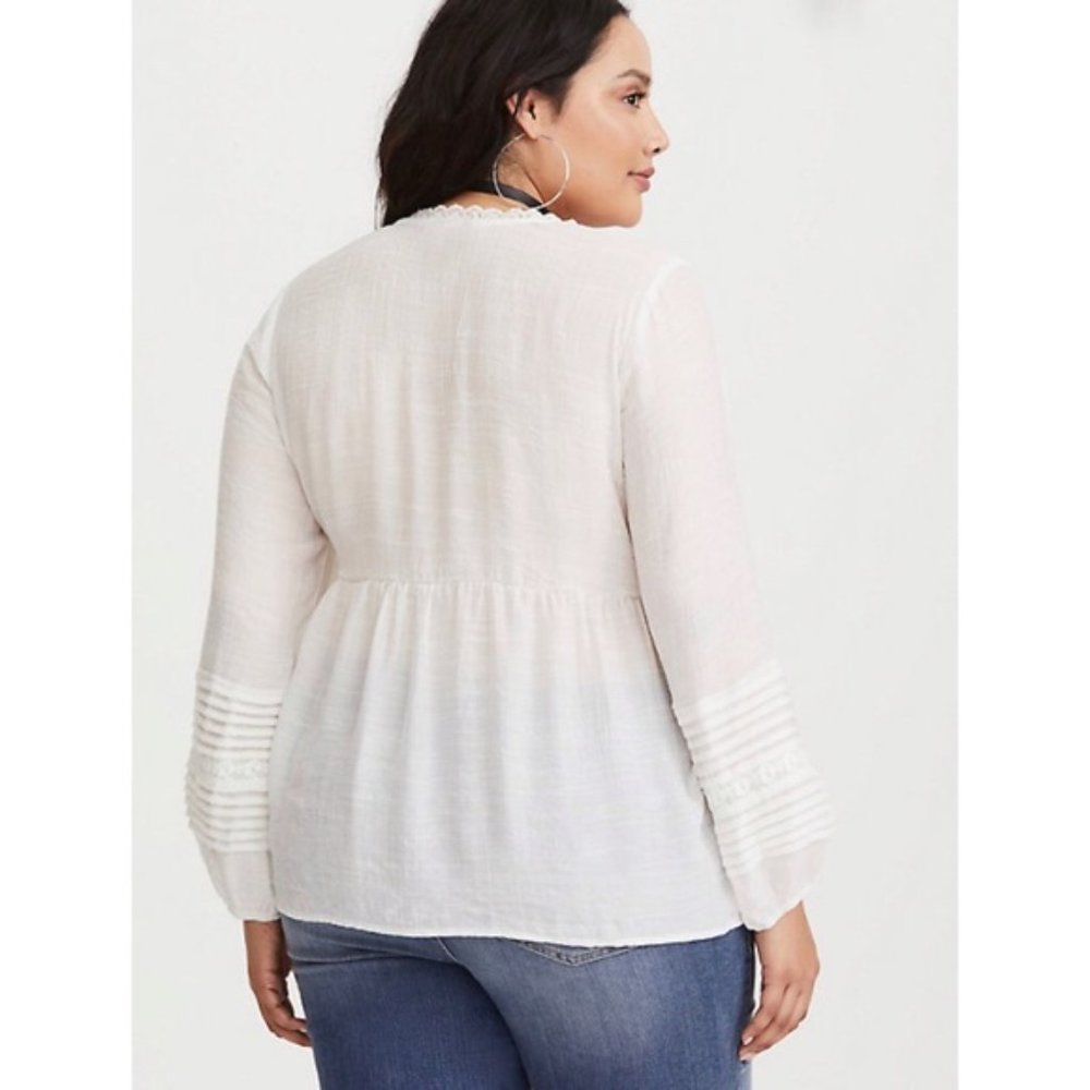Torrid Blouse Boho Lace Flowy Sheer Tunic Top Size 0 - Picture 2 of 12